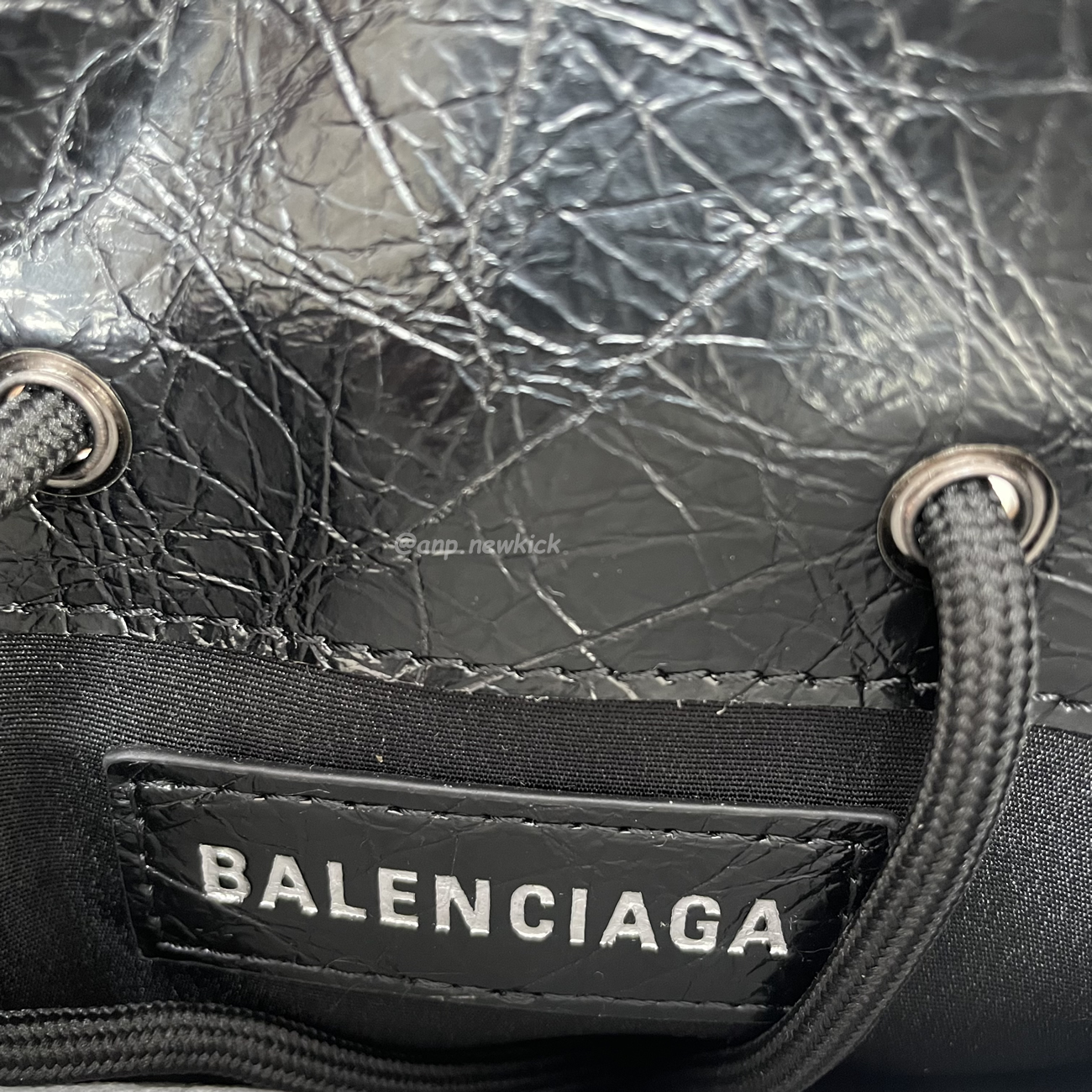 Balenciaga Explorer Arena Cracked Leather Messenger Bag Black (3) - newkick.app